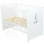Patut din lemn bebe, Transformabil si pentru junior, 120x60 cm, Din lemn de pin si mdf, Stabil si rezistent, Inaltime saltea reglabila pe 3 nivele, Laterala cu 3 bete detasabile, EN716-1, EN716-2, Alb, Babyneeds, Nadia II, Girafa + Saltea 8 cm - 8