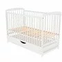 Patut din lemn bebe, 120x60 cm, Cu sertar cu capac, Din lemn de pin si mdf, Stabil si rezistent, Inaltime saltea reglabila pe 3 nivele, Laterala cu 3 bete detasabile, EN716-1, EN716-2, Alb, Babyneeds, Ola + Saltea 10 cm - 7