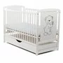 Patut din lemn bebe, 120x60 cm, Cu sertar cu capac, Din lemn de pin si mdf, Stabil si rezistent, Inaltime saltea reglabila pe 3 nivele, Laterala cu 3 bete detasabile, EN716-1, EN716-2, Alb, Babyneeds, Timmi + Saltea 10 cm - 2