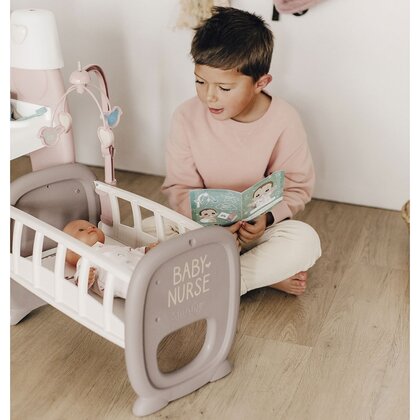 Smoby - Centru de ingrijire pentru papusi  Baby Nurse Doll`s Play Center maro cu 23 accesorii