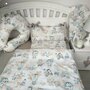 MimiNu - Set lenjerie patut cu 6 piese, Cu pilota si perna, Cu doua aparatori laterale, Din bumbac certificat Oeko Tex Standard 100, Pentru patut 120x60 cm, Design, Zoo on Bikes Nugat - 6