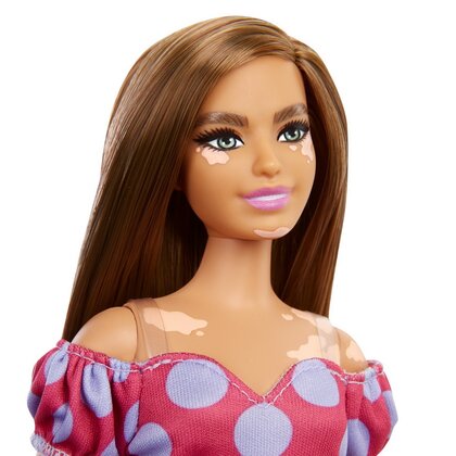 Mattel - Papusa Barbie,  Satena, Cu rochie roz cu buline