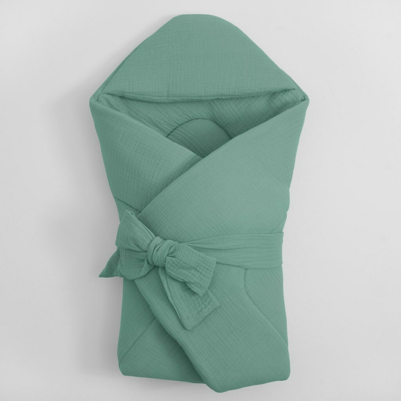 Paturica de infasat cu gluga, cu multiple utilizari, cu inchidere cu panglica cu fundita, dimensiune 75x75 cm, din muselina, din materiale certificate oeko tex standard 100, new baby, green