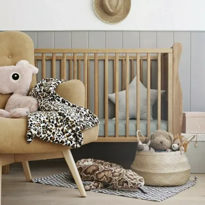 Patut din lemn pentru bebe, inaltime saltea reglabila, Noble Vintage 120x60 cm