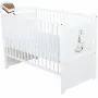 Patut din lemn bebe, Transformabil si pentru junior, 120x60 cm, Din lemn de pin si mdf, Stabil si rezistent, Inaltime saltea reglabila pe 3 nivele, Laterala cu 3 bete detasabile, EN716-1, EN716-2, Alb, Babyneeds, Nadia II, Girafa + Saltea 10 cm - 2