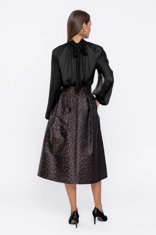 Bluză Caramel elegantă mătase naturală cu creți decorativi neagră B4537 thumbnail picture - 