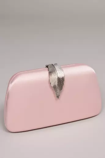 Clutch satinat roz cu decoratiune frunza  A10221