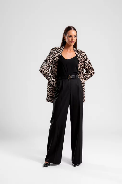 Pantaloni Caramel lejeri cu două pliuri negru P2520 thumbnail picture - 