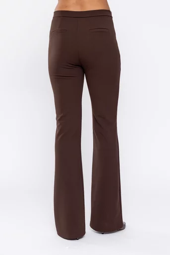 Pantaloni evazați cu dungă cusută maro PKA0903