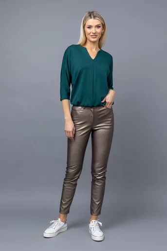 Pantaloni piele ecologica cu buzunare aplicate auriu peliculizat P2310