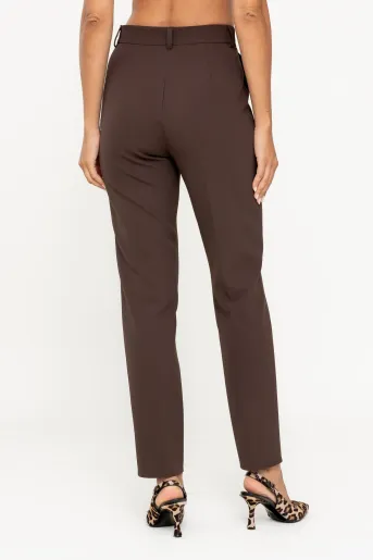 Pantaloni Caramel conic cu un pliu maro P2512