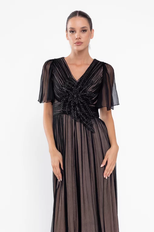 Rochie Caramel elegantă mătase naturală cu aplicație florală neagră R8568 thumbnail picture - 