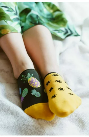 Talpici dama - Sosete dama - din bumbac, cu model asimetric - Happy socks - More S005-004 Pineapples