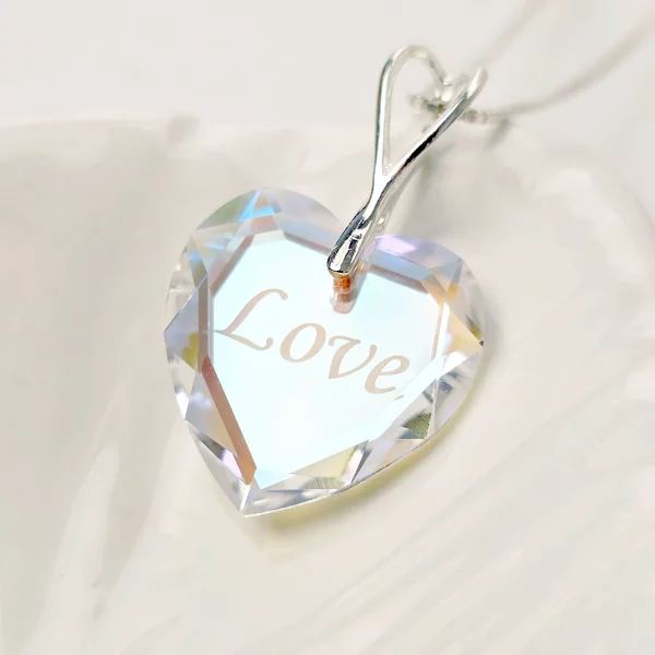 925 Ezüst lánc gravírozott szívvel Swarovski kristály medál - Aurora Borealis