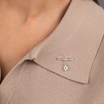 Biztostű Bross – Margaretta Charm – 925 Sterling Ezüst