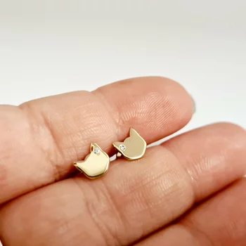 Cica Fülbevaló - 14K Sárga Arany - Természetes Gyémánt - Stekkeres
