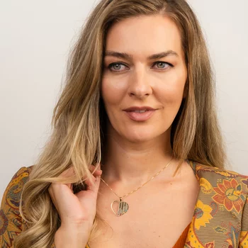 Családi Szív Nyaklánc - 4 Név - 18K Sárga Aranyozott 925 Sterling Ezüst Swarovski Kristály - Körkapocs