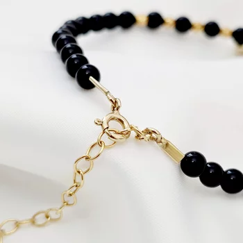 ÉLETERŐ Karkötő - Siker Kulcsa - Charm és 18K Sárga Aranyozott 925 Sterling Ezüst gömbök, - Ónix ásvány gyöngyök -  Karabíner kapocs lánchosszabbítóval