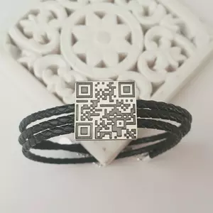 3 Rétegű Fonott Bőr Karkötő Ezüst QR Kód Lemezzel