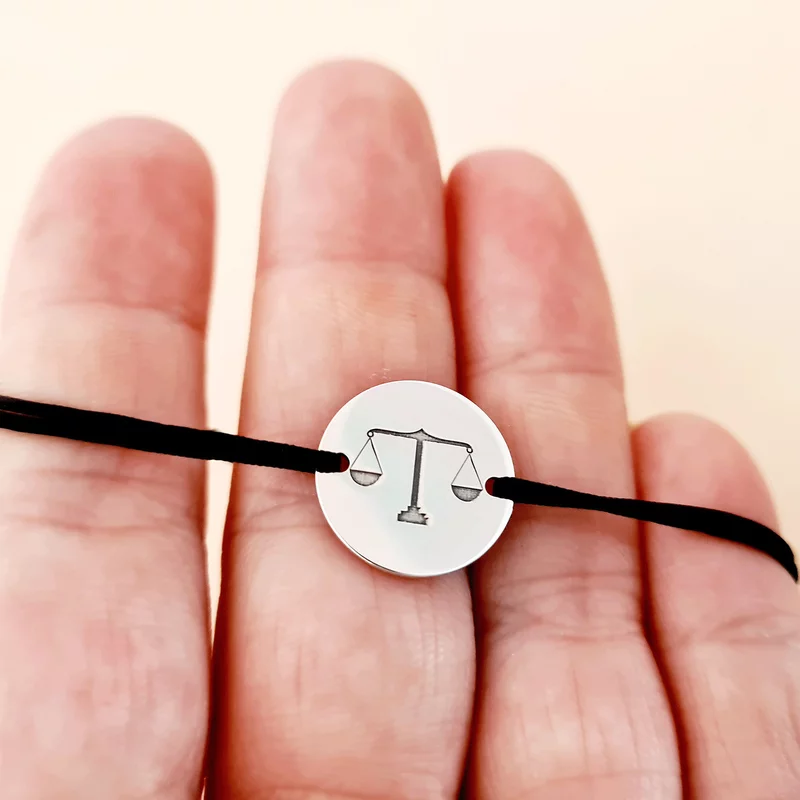 Igazságosság Mérlege Karkötő -  925 Sterling Ezüst Érme - Állítható Zsinór