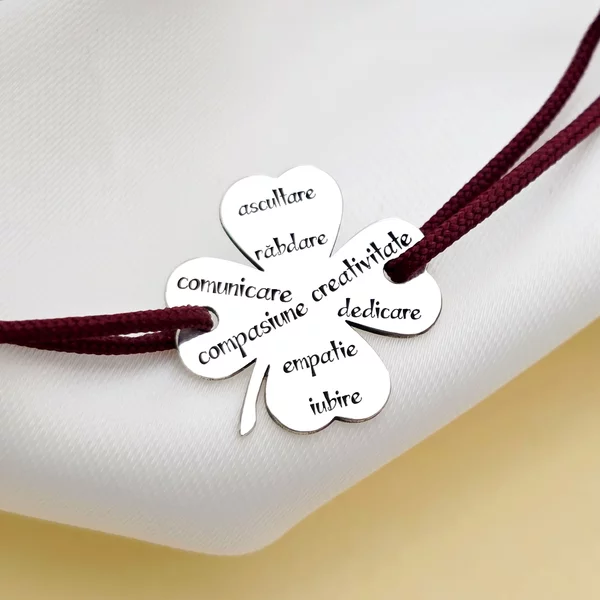 Lóhere karkötő - Pedagógusok/Tanárok minősége - Ezüst 925 - Állítható zsinór, többféle szín