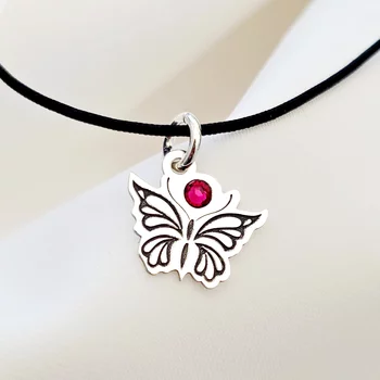 Pillangó medál nyitott szárnyakkal - Ezüst 925 - Swarovski kristály