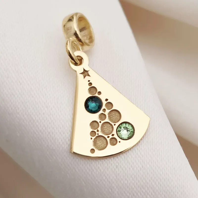 Személyre szabott karácsonyi bűbáj - Fa golyókkal - Ezüst 925 18K sárga arannyal bevonva - Swarovski kristályok