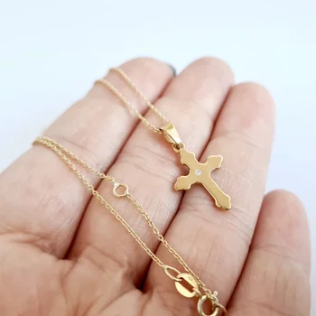 14K Kereszt Nyaklánc Gyémánttal