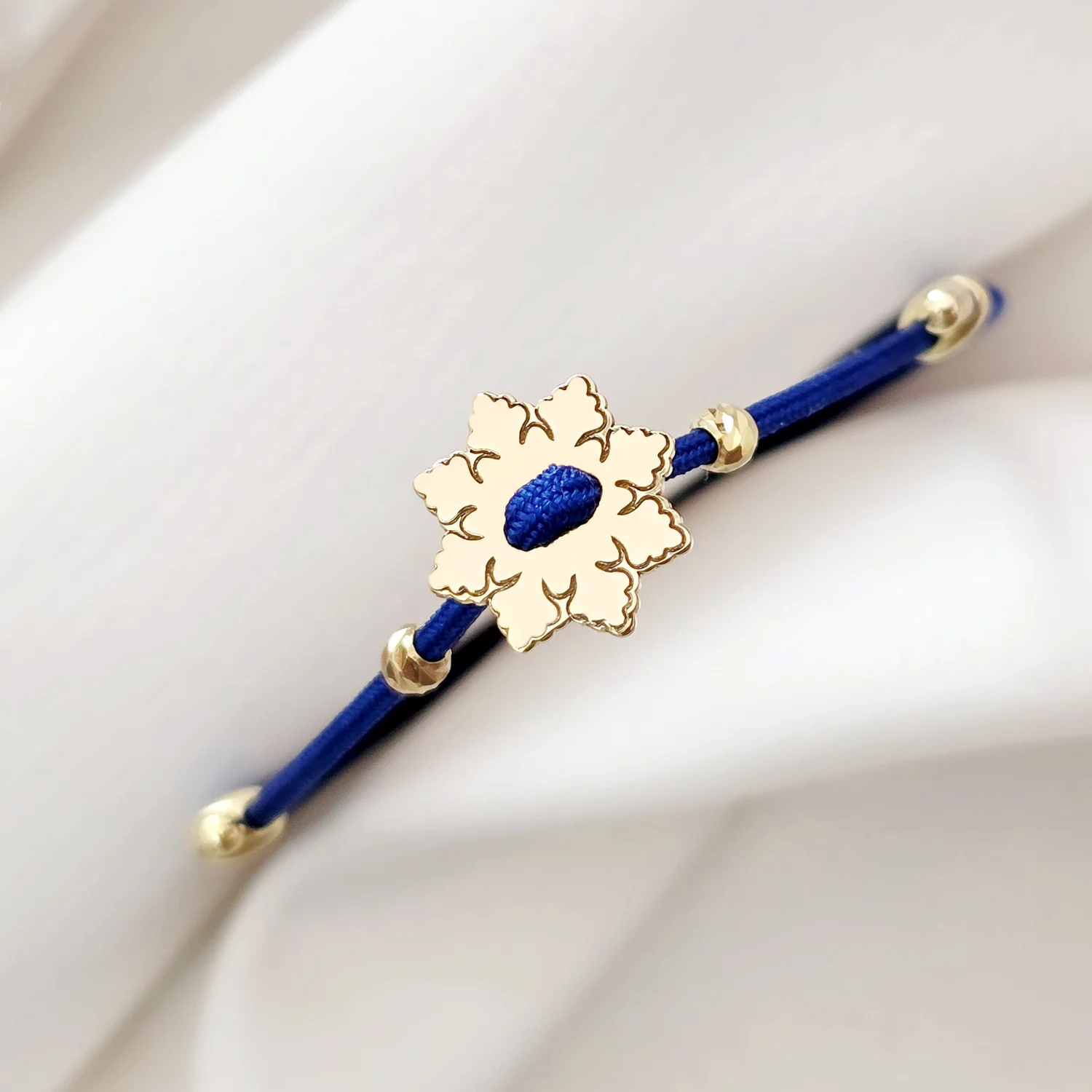 Brățara Fulg de zapada - Șnur albastru Gros si 2 bilute de 3 mm - Argint 925 placat cu Aur Galben 18K