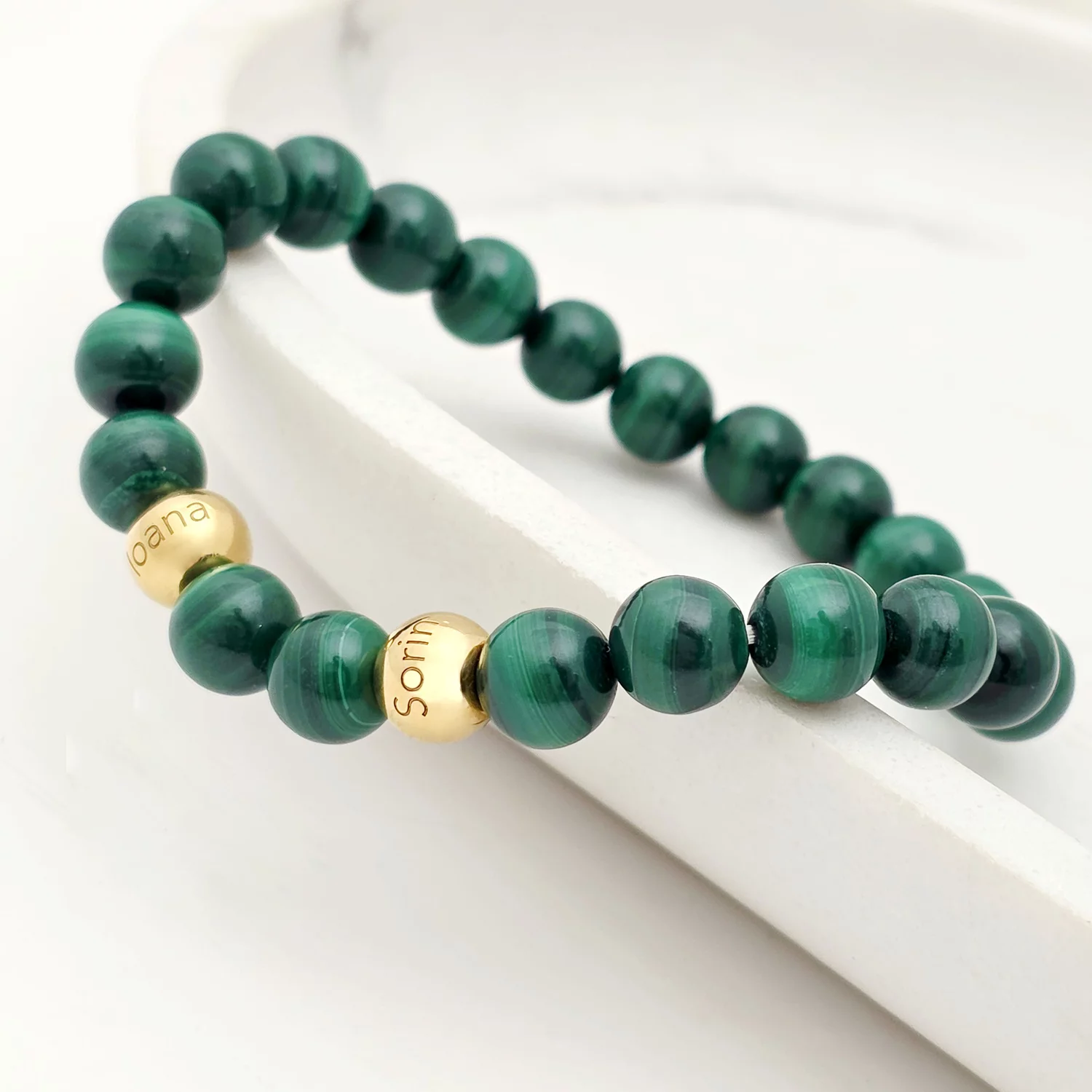 Bratara pietre semipretioase Malachit de 8 mm - Bilute din Argint 925 placat cu Aur Galben 18K - Snur elastic