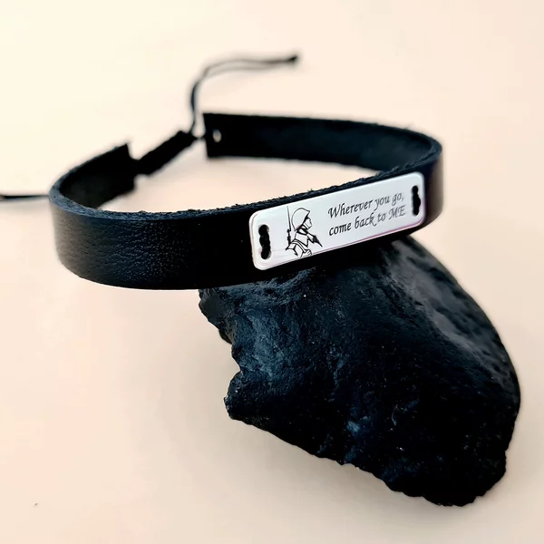 Bratara Placuta gravata cu un Soldat si Text - Argint 925, piele