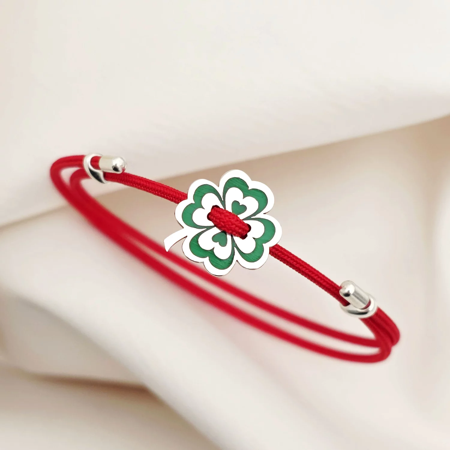 Brățara Trifoi cu patru foi si email verde - Șnur rosu Gros - Argint 925