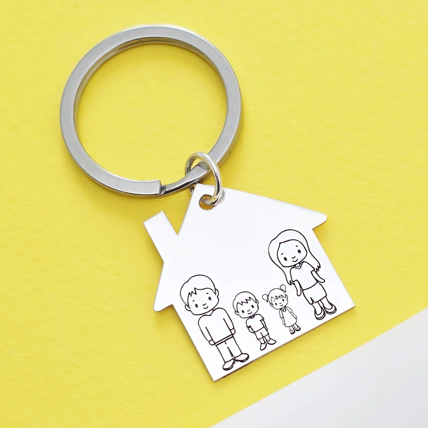 Breloc Casuta cu membri familie gravati -Mama, Tata si 2 copii - Argint 925, otel inoxidabil