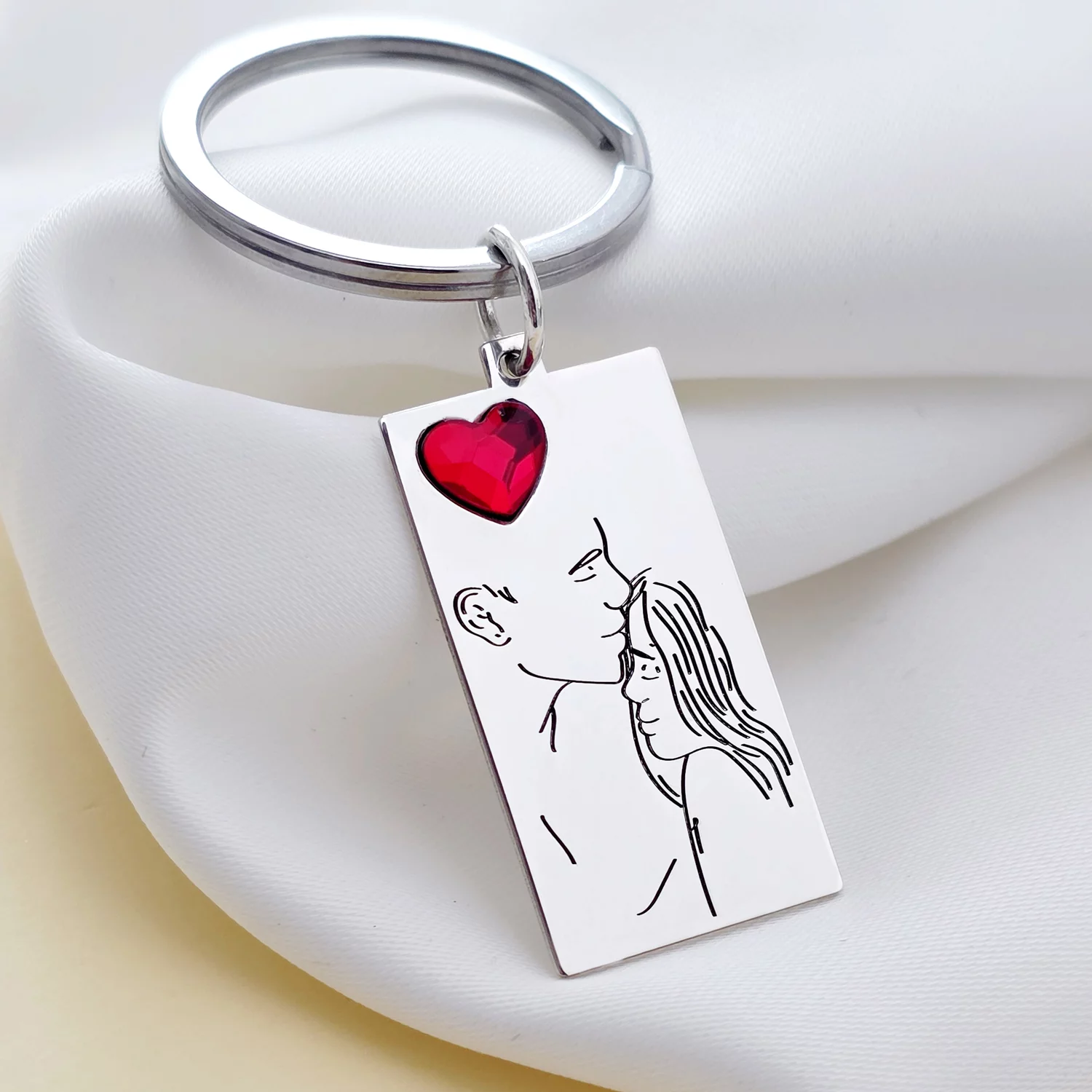 Breloc placuta personalizata - Cuplu - placuta Argint 925 - inima cristal Swarovski - inel otel inoxidabil