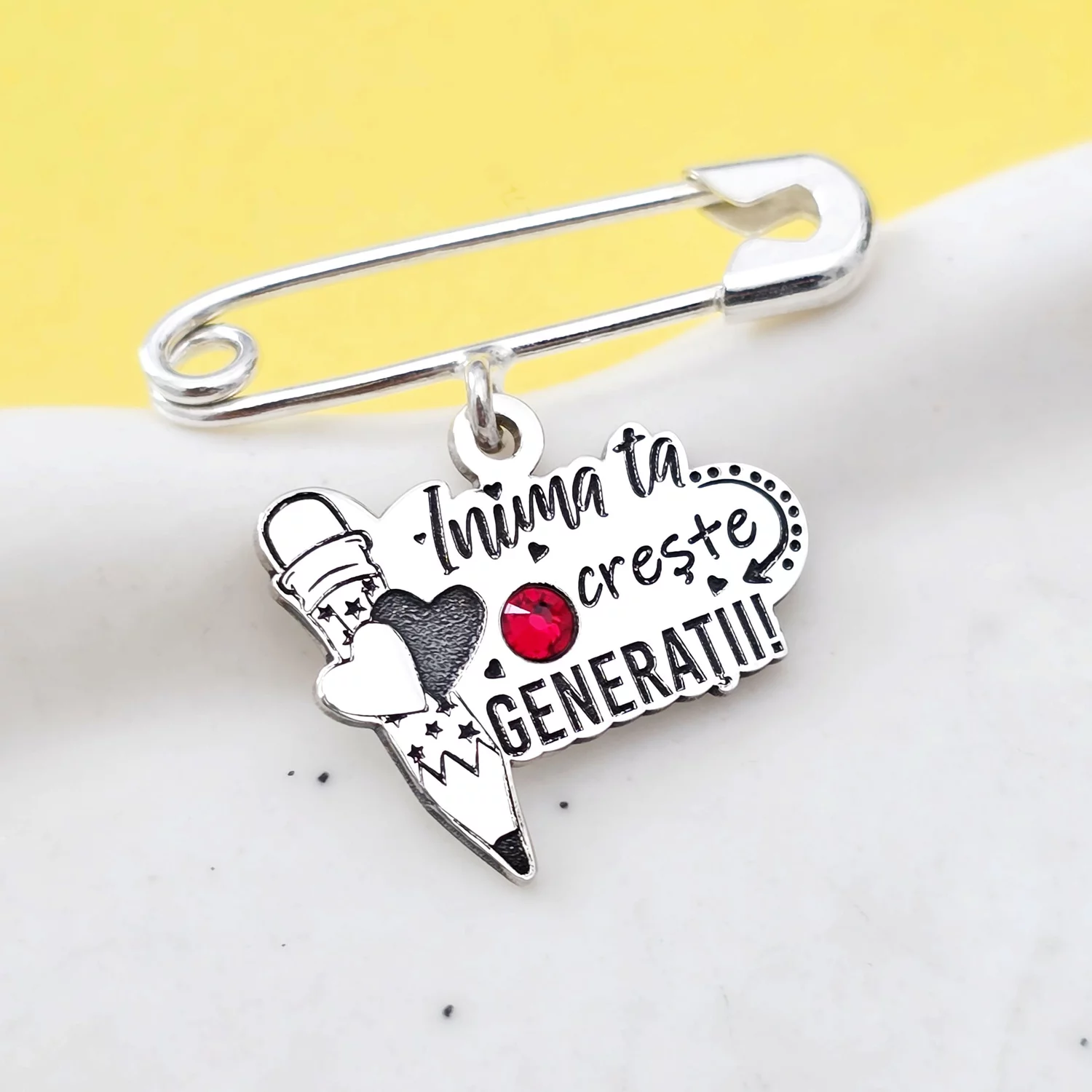 Brosa Ac de siguranta - Pandantiv Educatoare/Invatatoare – Argint 925 - Cristal Swarovski