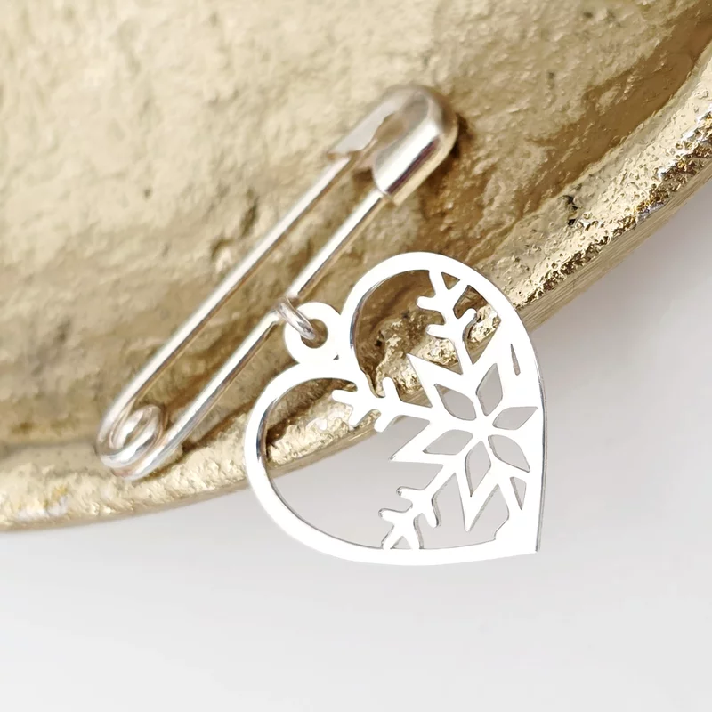 Brosa Ac de siguranta - Pandantiv Inima cu fulg de nea decupat–  Argint 925 picture - 3
