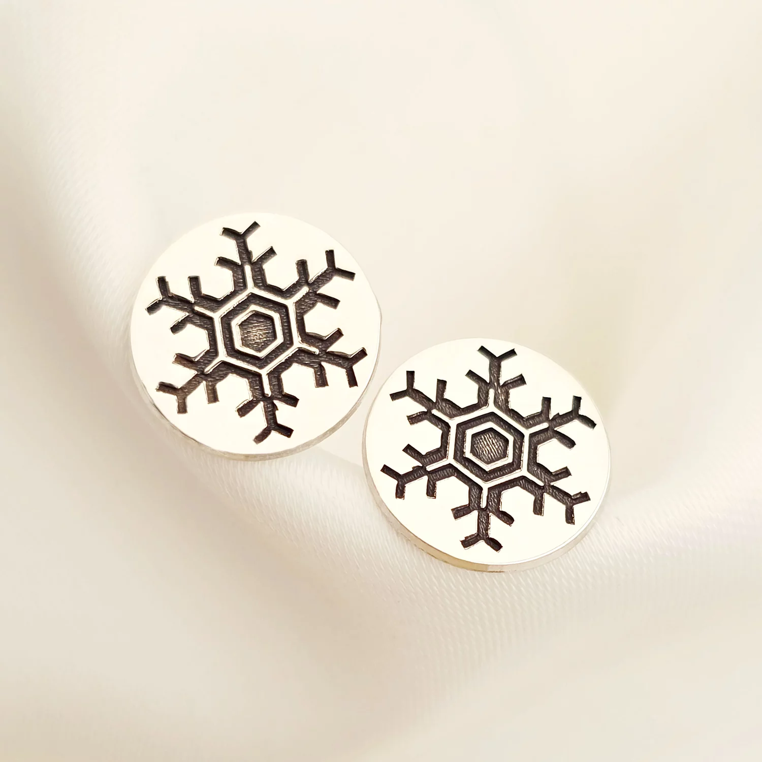 Cercei Craciun - Afara ninge linistit - Argint 925, surub