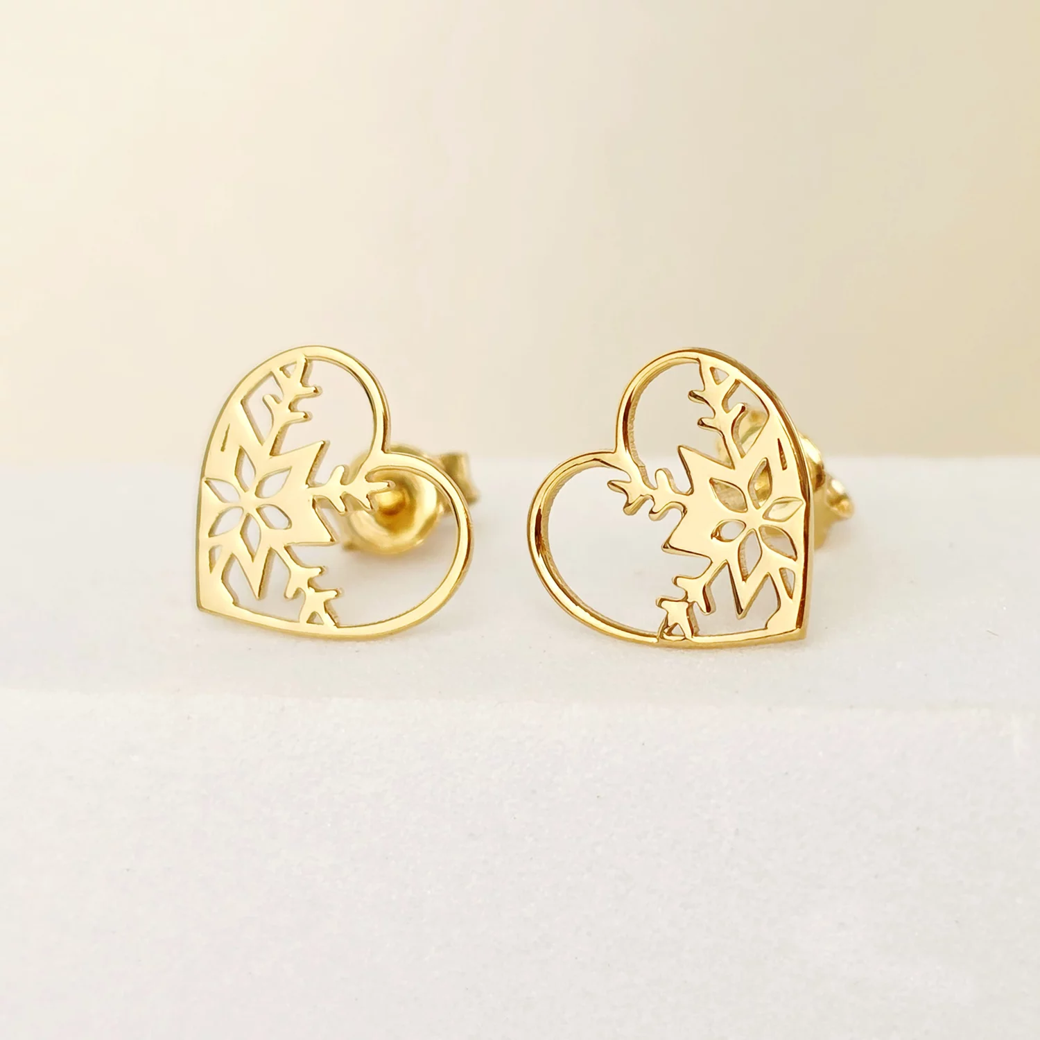 Cercei Inima cu fulg decupat - Argint 925 placat cu Aur Galben 18K