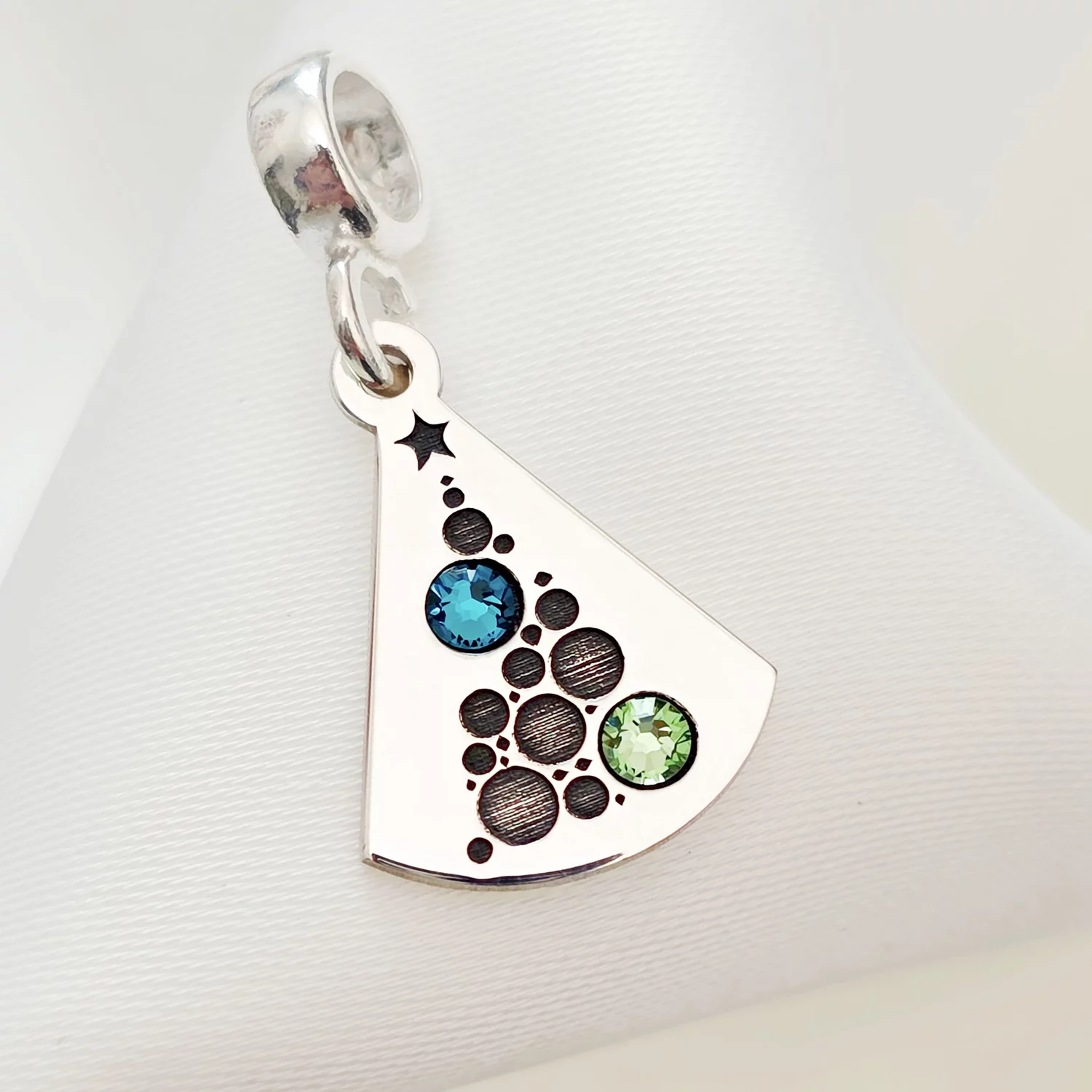 Charm personalizat Craciun - Brad cu globuri - Argint 925 si cristale Swarovski