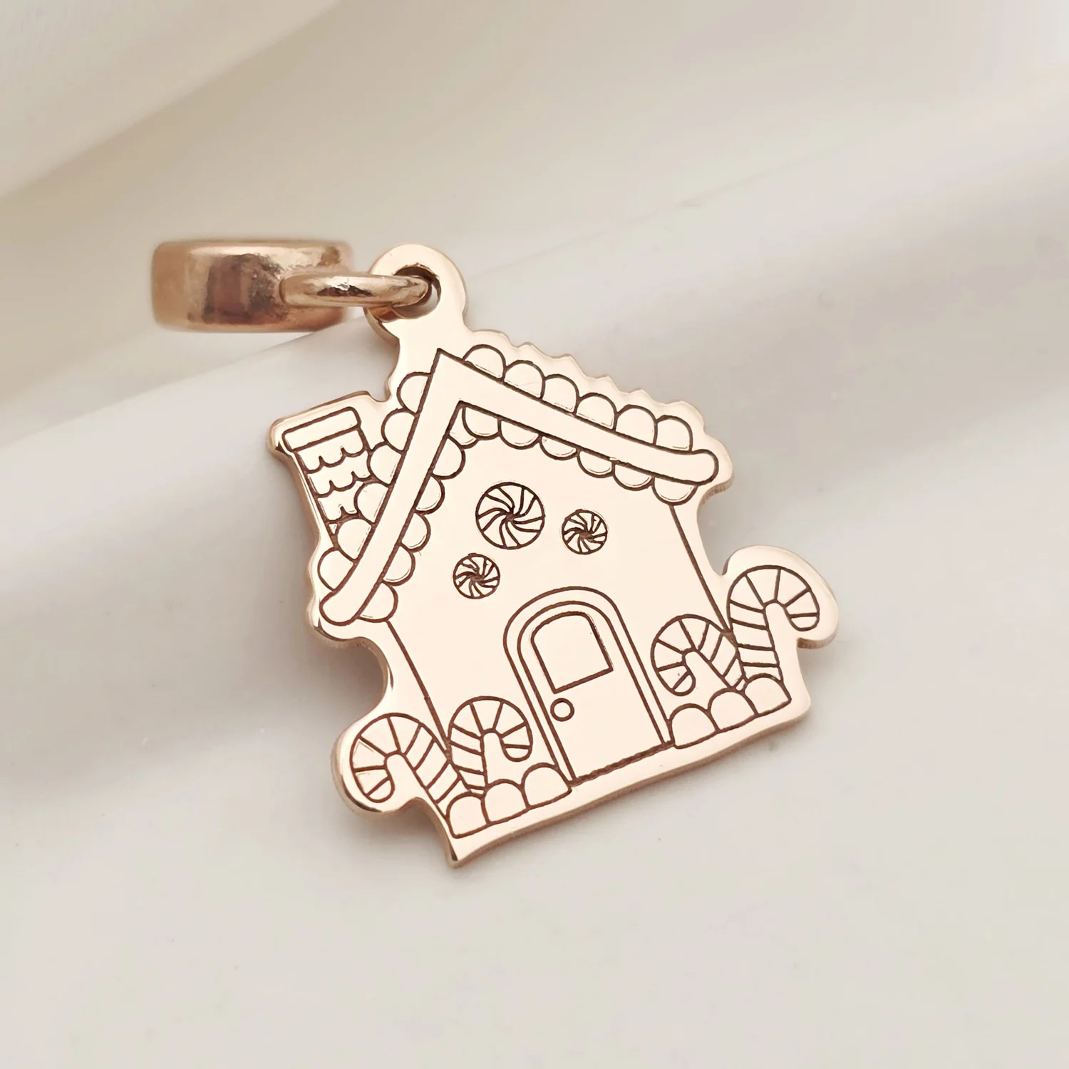 Charm personalizat Craciun - Casa de turta dulce - Argint 925 placat cu Aur roz 18K