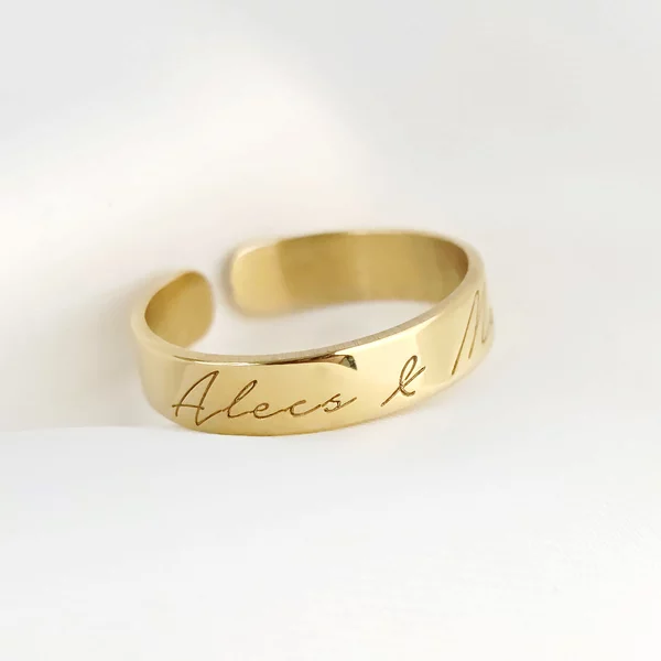 Inel personalizat cu nume - Argint 925 placat cu Aur galben 18k