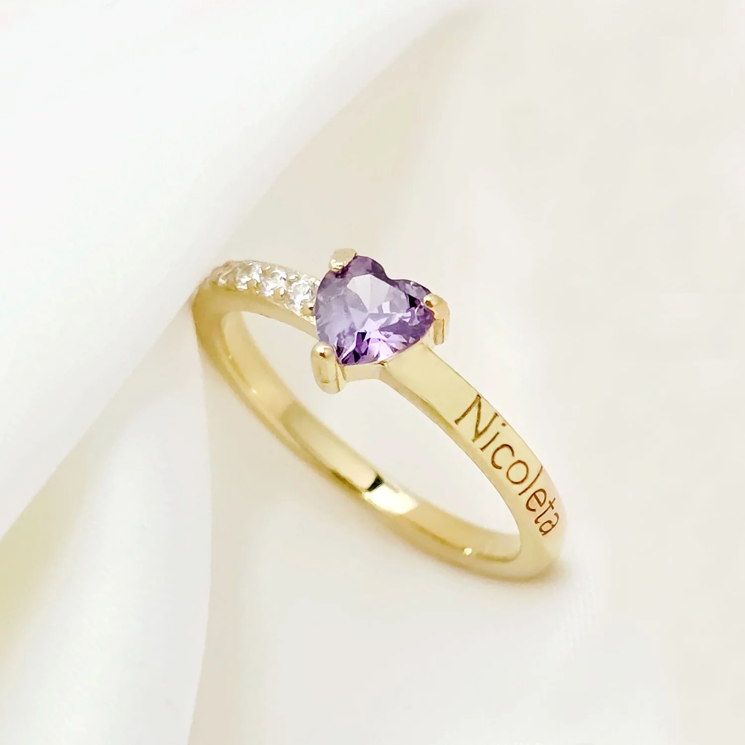 Inel Promisiune - Cristal Zirconia inima si nume gravat - Argint 925 placat cu Aur Galben 18K