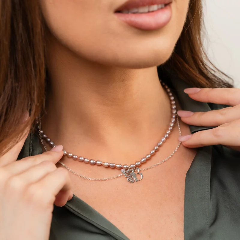 Lantisor cu Perle - Gratia initialei - Model 2 straturi cu sirag perle rice mov si lantisor cu initiala si aripa de fluture - Argint 925 picture - 4