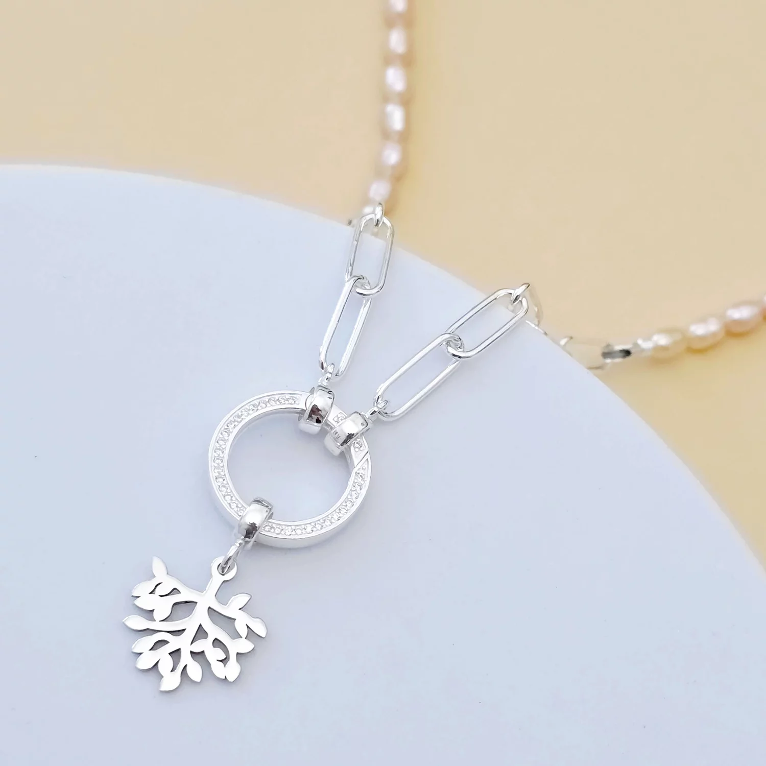 Lantisor cu Perle - Ramura intelepciunii - Model sirag perle rice peach, lant cu zale dreptunghiulare si element cu Zirconii - Argint 925