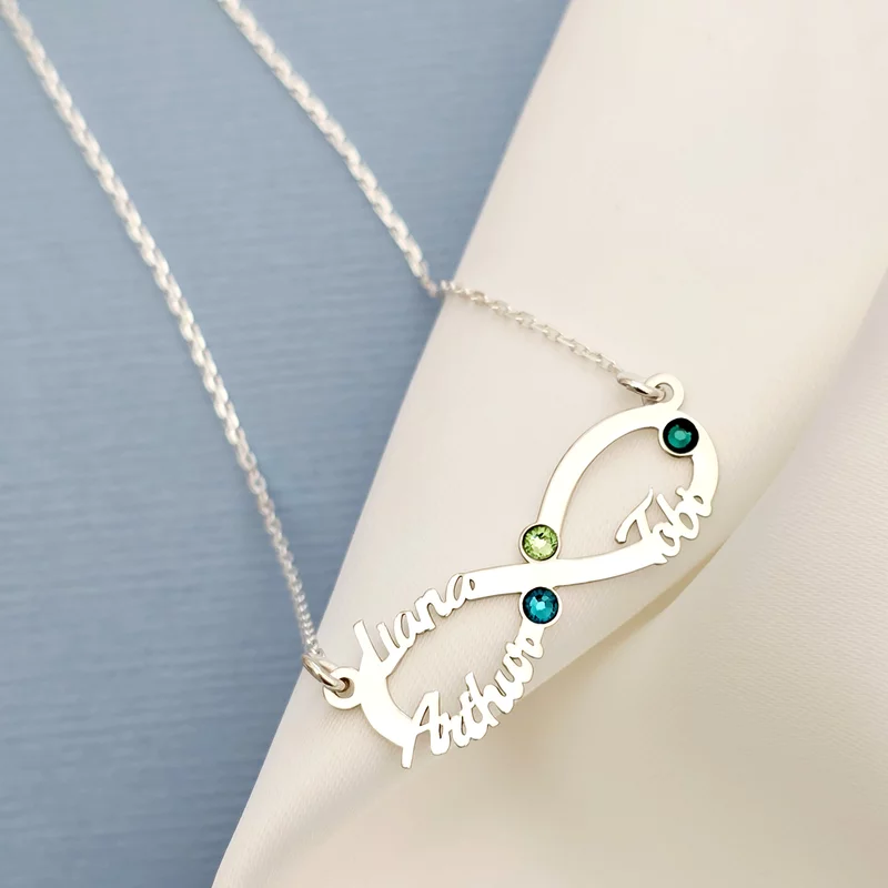 Lantisor Etern - Infint cu 3 nume decupate si cristale Swarovski - Argint 925 picture - 3