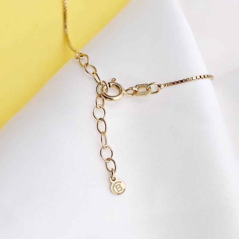 Lantisor Familie unita - Inimi in disc - 3 nume si cristale Swarovski - Argint 925 placat cu Aur Galben 18K picture - 5