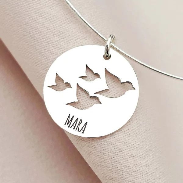 Lantisor fix cu Medalion rotund - personalizat cu Pasari calatoare si Nume personalizat - Argint 925