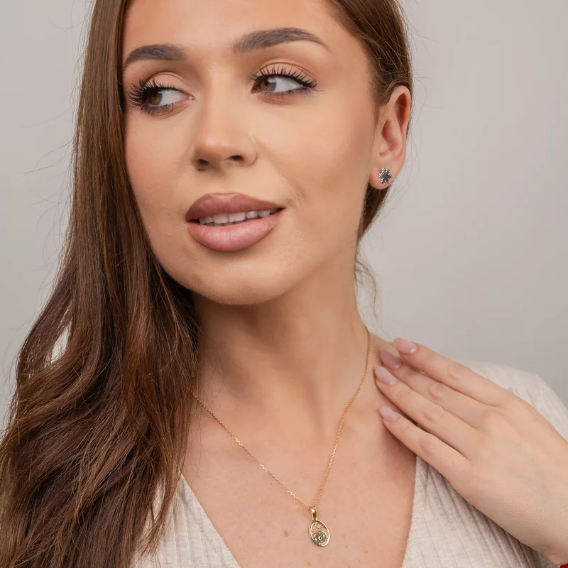 Lantisor personalizat cu Diamant natural - Pandantiv Micul decupat si Nume personalizat- Argint 925 placat cu Aur Galben 18K picture - 2