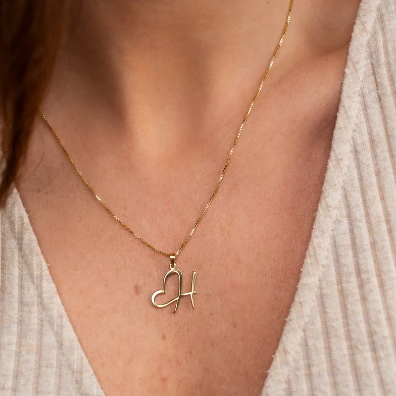 Lantisor personalizat - Pandantiv cu initiala personalizata si inima - Argint placat cu Aur Galben 18K picture - 5