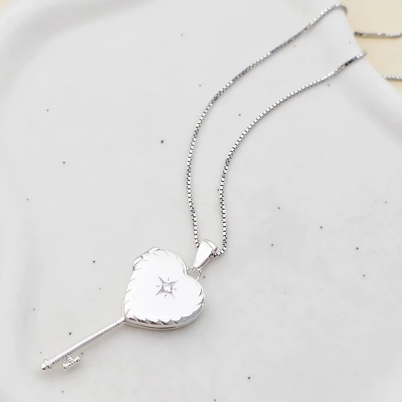 Medalion Cheia iubirii - Locket cu poze in interior - Argint 925 si cristal Zirconia picture - 5